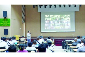 (၁၀၂) ကြိမ်မြောက် တောင်သူနည်းပညာပေးဆွေးနွေးပွဲတွင် သီးနှံများအထွက်နှုန်း တိုးတက်စေရေးအတွက် ဂေဟစနစ်ဖွံ့ဖြိုးရေးနှင့် ဝတ်မှုန်ကူးမှုအထောက်အကူပြုသော ပျားနှင့် အင်းဆက်/သတ္တဝါများ၏အခန်းကဏ္ဍခေါင်းစဉ်ဖြင့် ဆွေးနွေး