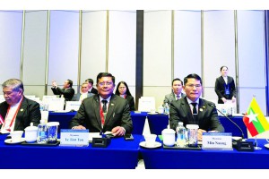 (၉) ကြိမ်မြောက် အာဆီယံ-တရုတ် ပိုးမွှားရောဂါကင်းစင်ရေး ပူးပေါင်းဆောင်ရွက်မှုဆိုင်ရာ စိုက်ပျိုးရေးဝန်ကြီးများအစည်းအဝေး ပြည်ထောင်စုဝန်ကြီး ဦးမင်းနောင် ဦးဆောင်သော မြန်မာကိုယ်စားလှယ်အဖွဲ့ တက်ရောက်