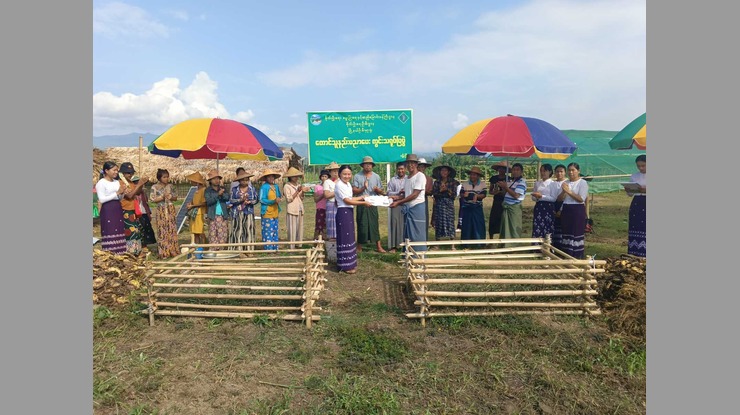 ခန္တီးခရိုင် ၊ ခန္တီးမြို့နယ် ၊ ပေါမိုင်းအုပ်စု ၊ သာစည်ကျေးရွာတွင်ပြုလုပ်သော (EM) ဖြင့် သဘာဝမြေဆွေးပုံ ပြုလုပ်ခြင်းကွင်းသရုပ်ပြပွဲ ဆောင်ရွက်မှုမှတ်တမ်းတင်ပြခြင်း