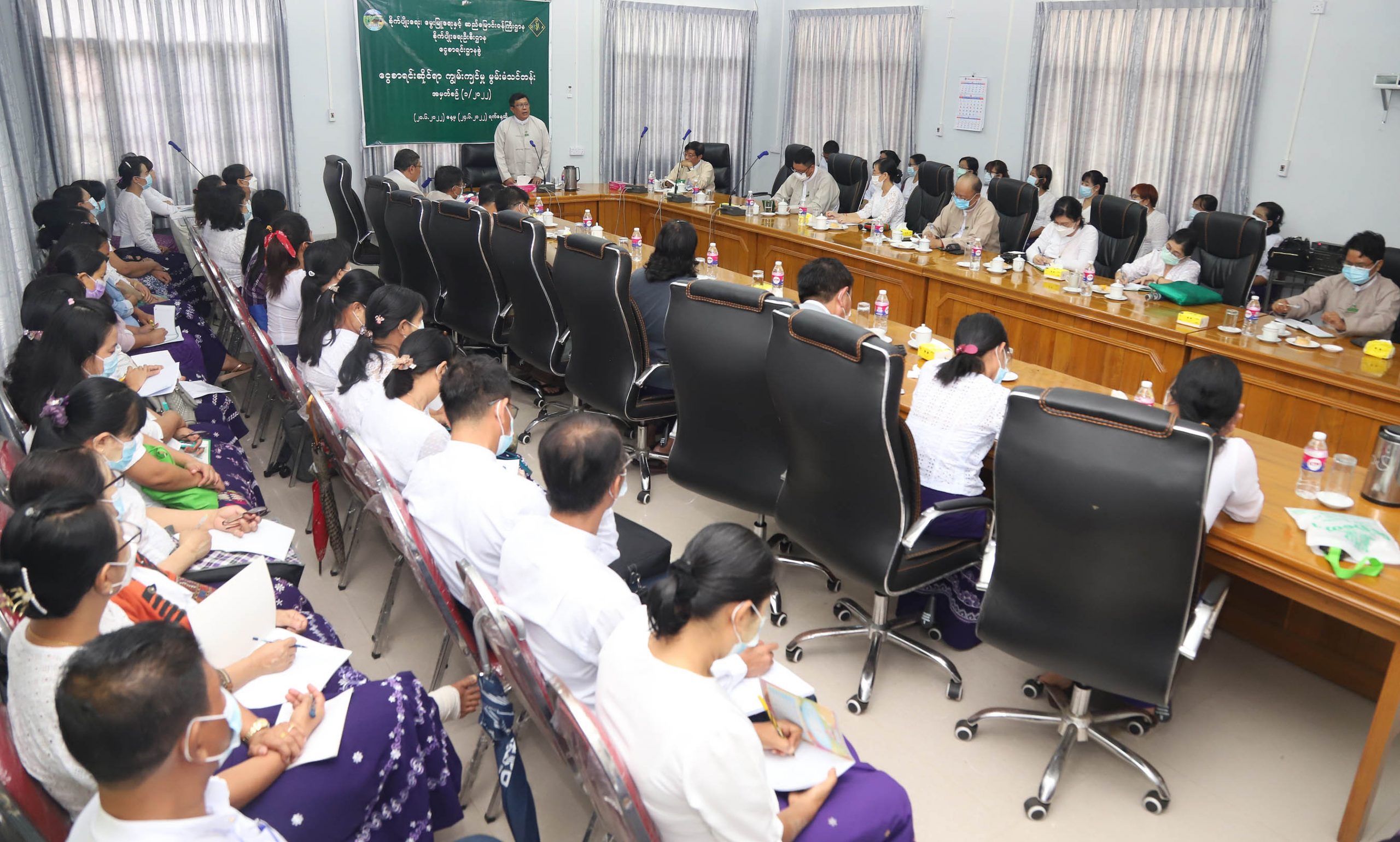 ညွှန်ကြားရေးမှူးချုပ် ဒေါက်တာရဲတင့်ထွန်း ၊ စိုက်ပျိုးရေးဦးစီးဌာန ၏ ငွေစာရင်းဆိုင်ရာကျွမ်းကျင်မှု မွမ်းမံသင်တန်းတွင် အမှာစကားပြောကြား