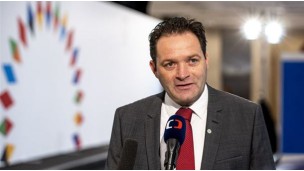 Austrian agriculture minister unveils five-point plan for food security